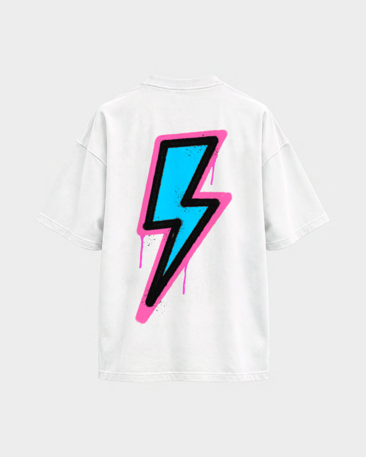 2Fast2Bounce – Oversized Shirt in Weiß, Rückenprint – Hard Nights