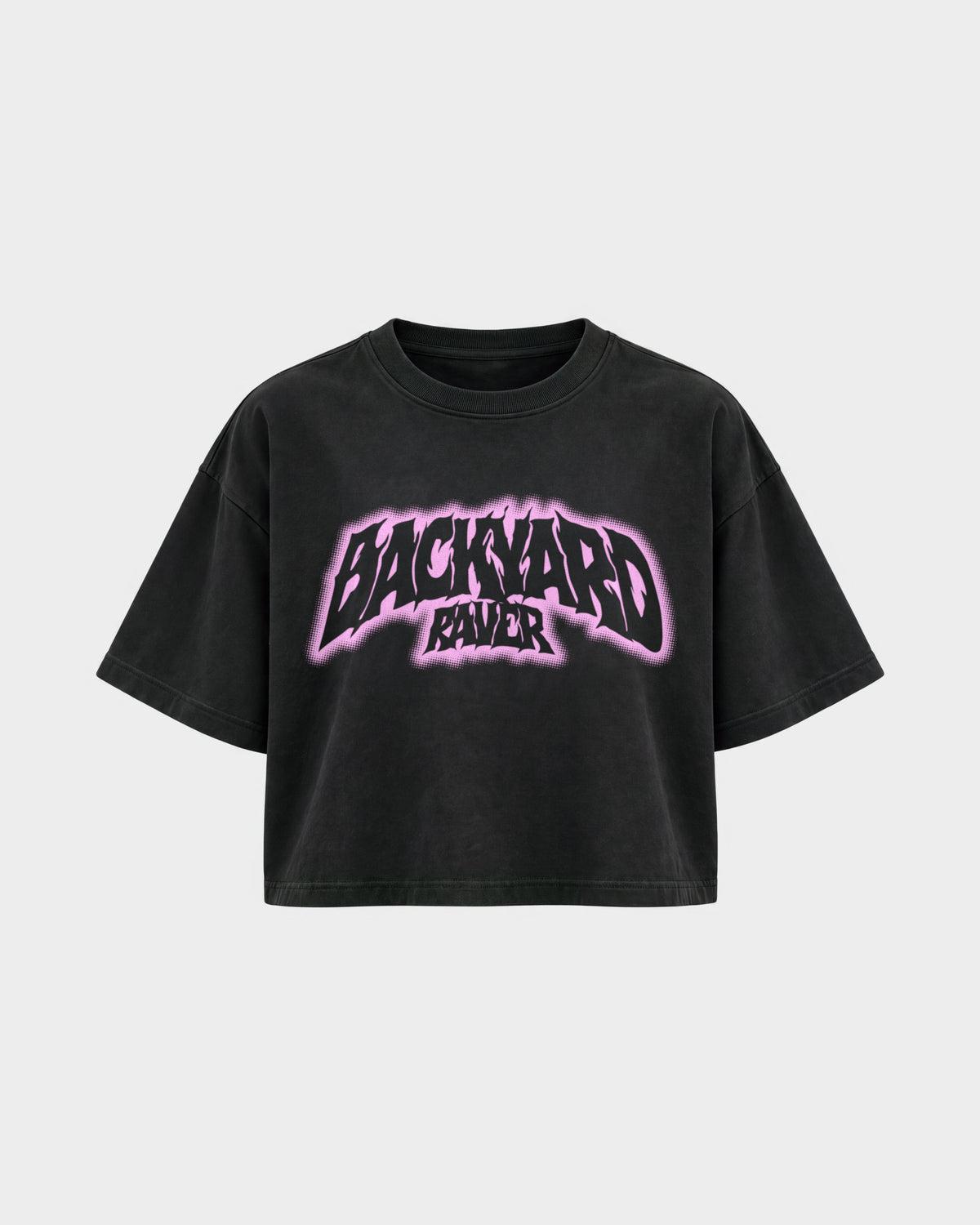 Backyard raver – Oversized Crop Top in Schwarz, Frontprint – Hard Nights