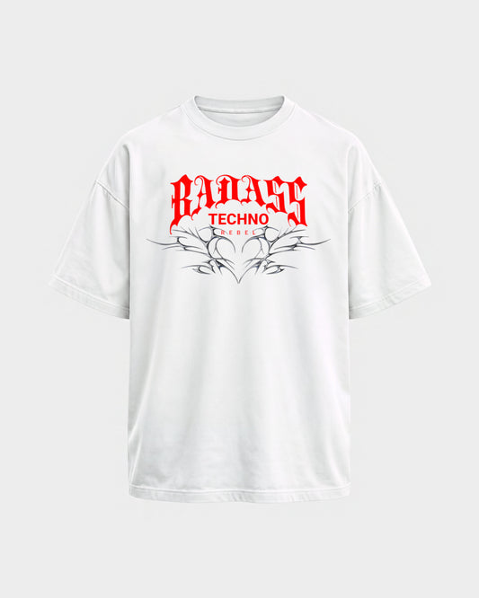 Badass techno rebel – Oversized Shirt in Weiß, Frontprint – Hard Nights