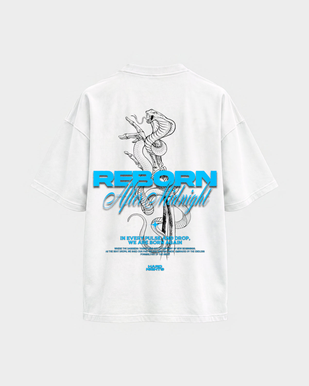 Reborn Snake – Oversized Shirt in Weiß, Rückenprint – Hard Nights