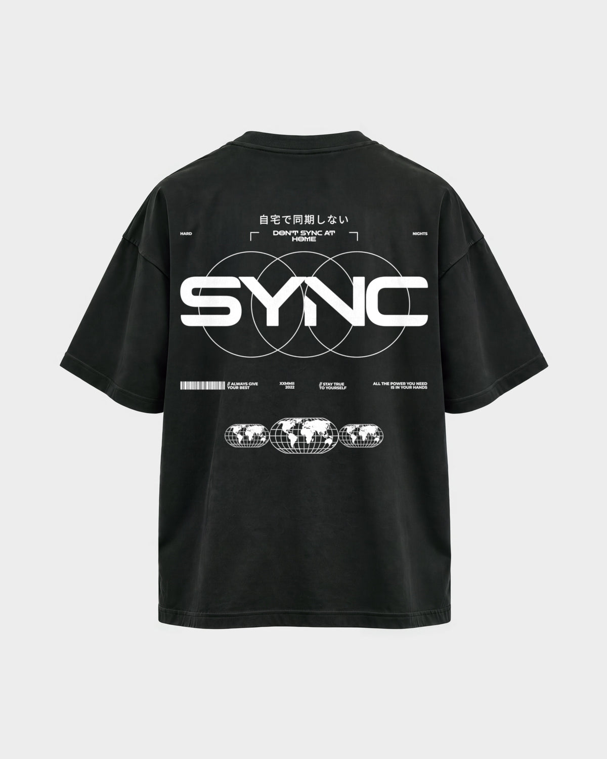SYNC – Oversized Shirt in Schwarz, Rückenprint – Hard Nights