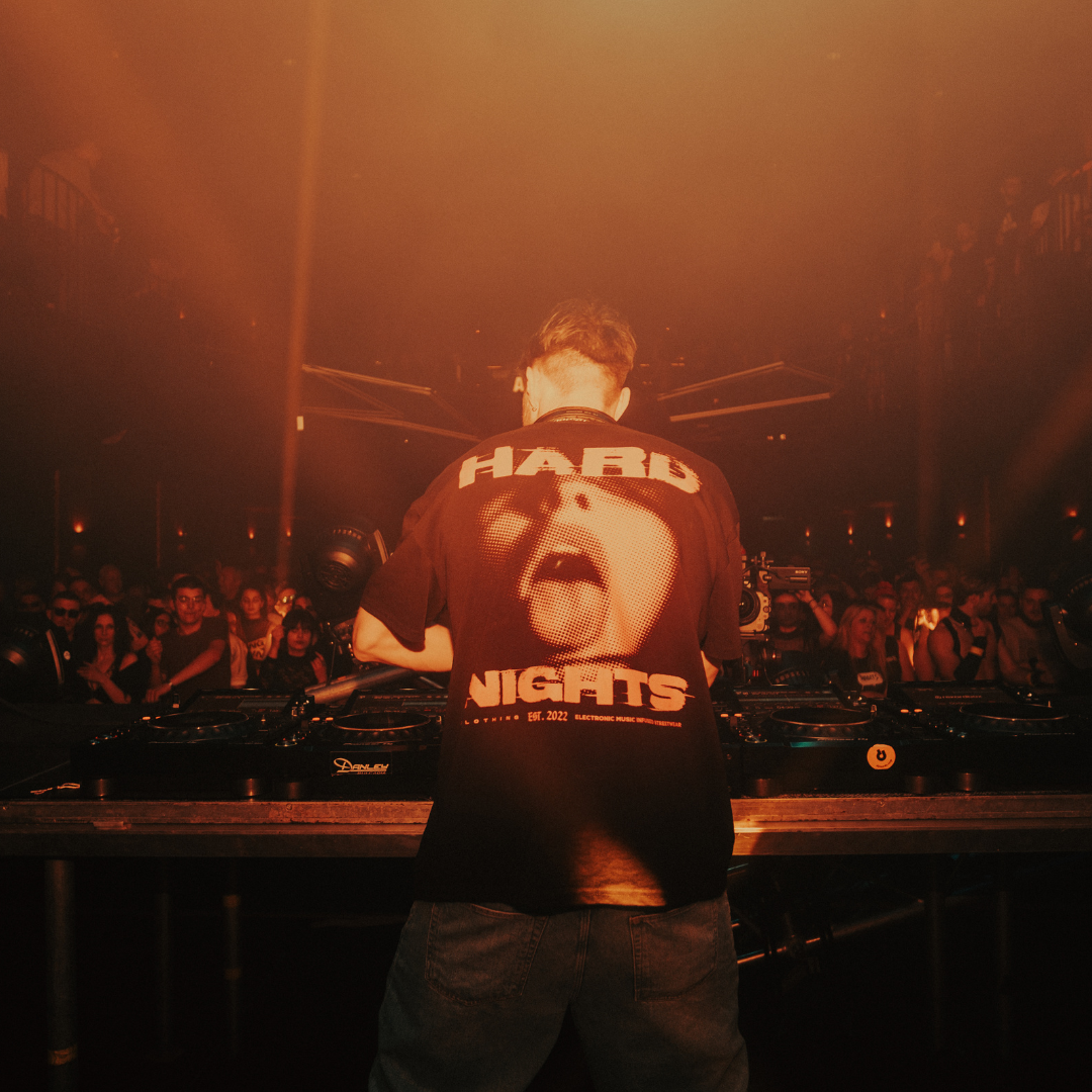 Red Face oversized T-shirt voor rave-outfits