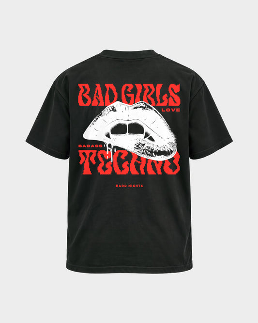 Bad Girls Badass Techno – Basic Shirt in Schwarz, Rückenprint – Hard Nights