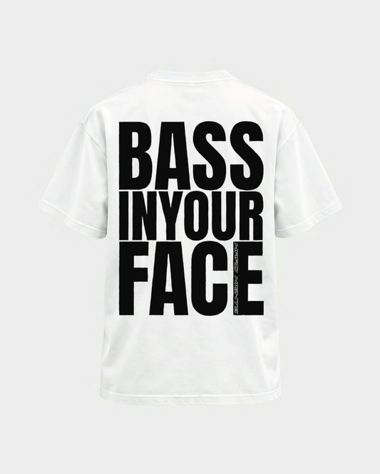 Bass in your face – Basic Shirt in Weiß, Rückenprint – Hard Nights