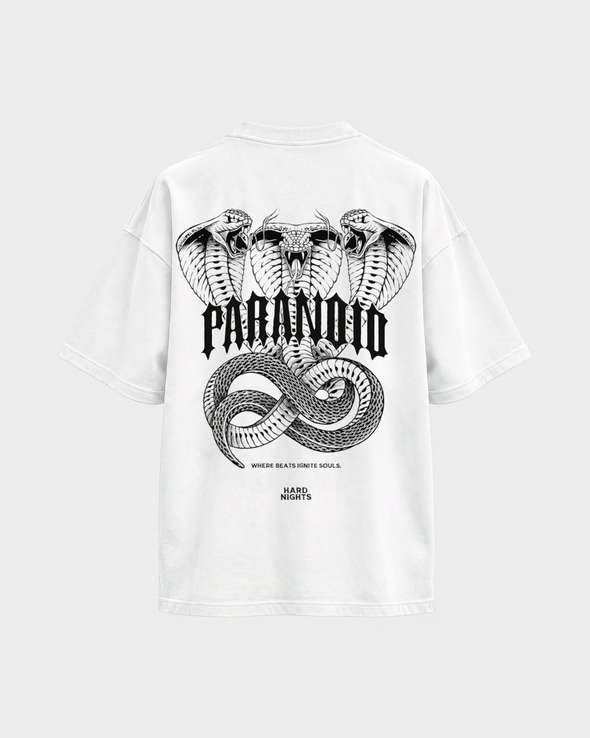 Paranoid Snake – Oversized Shirt in Weiß, Rückenprint – Hard Nights