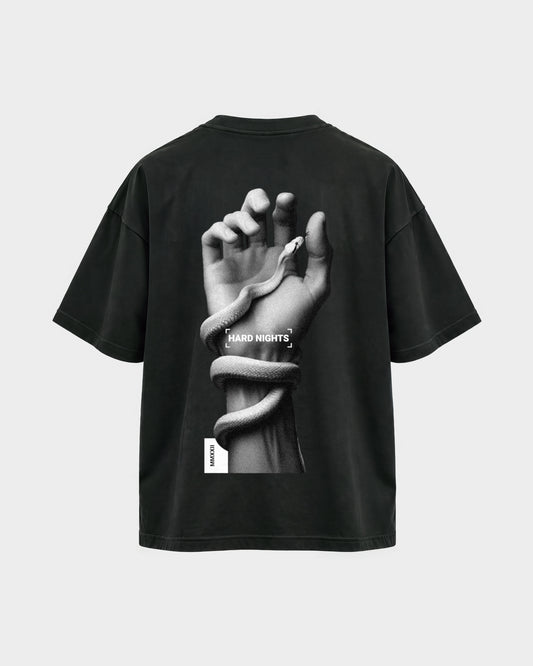 Snake Hand – Oversized Shirt in Schwarz, Rückenprint – Hard Nights