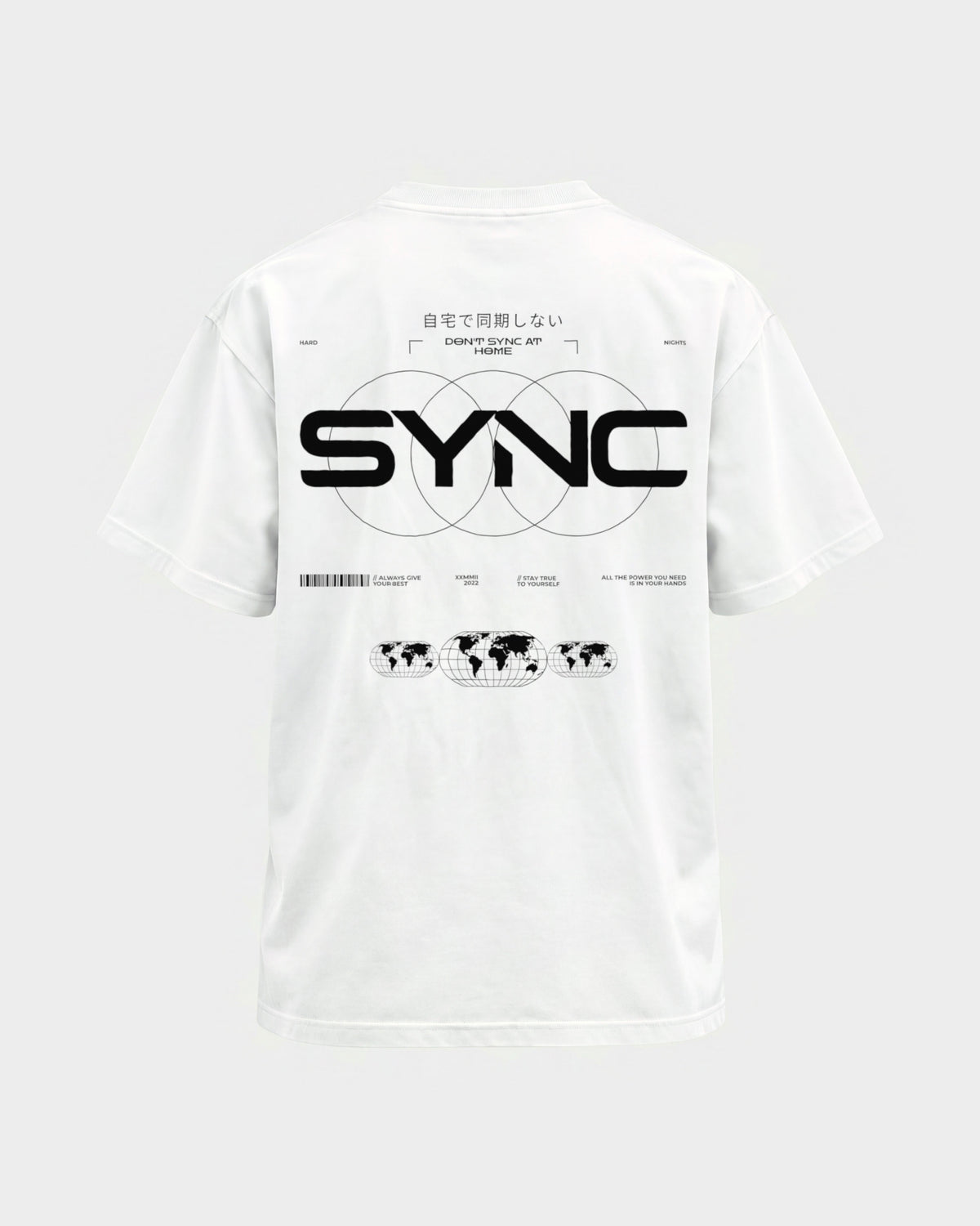 SYNC – Basic Shirt in Weiß, Rückenprint – Hard Nights