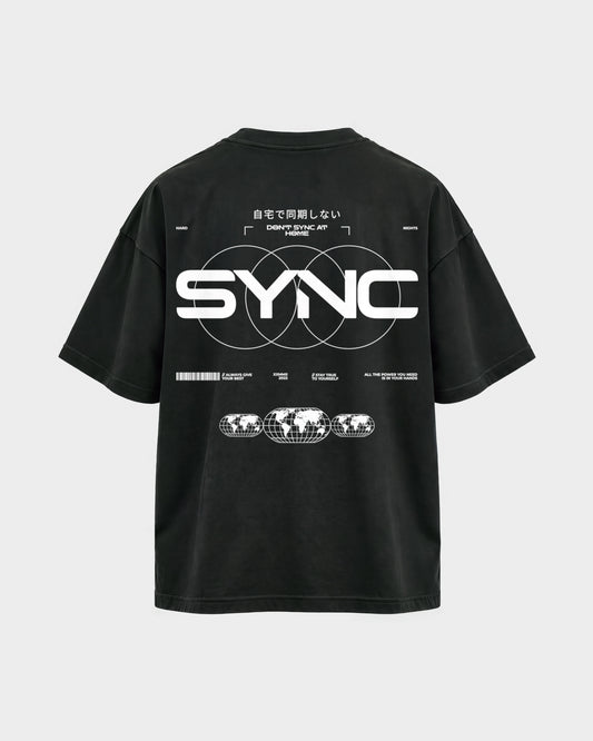 SYNC – Oversized Shirt in Schwarz, Rückenprint – Hard Nights
