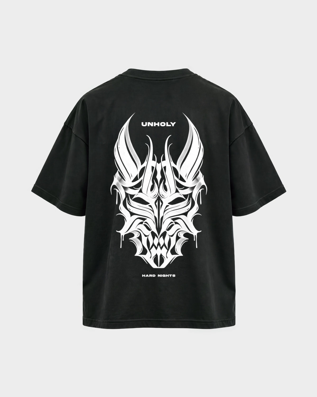 Unholy – Oversized Shirt in Schwarz, Rückenprint – Hard Nights